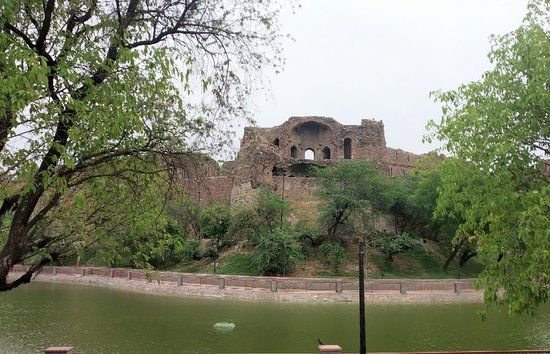 Purana Qila Kalesi